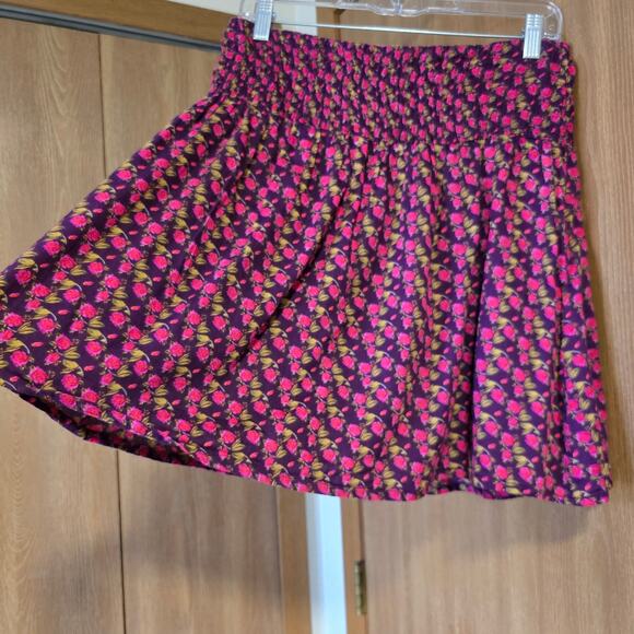 Natural Life Smocked Floral Reversible Skirt - Picture 4 of 8